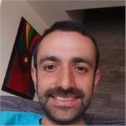 Profesor de salud con experiencia de años con adultos